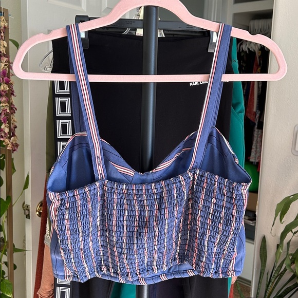 Band of Gypsies Cropped Tank. Large. PTP 17”. - Picture 2 of 4